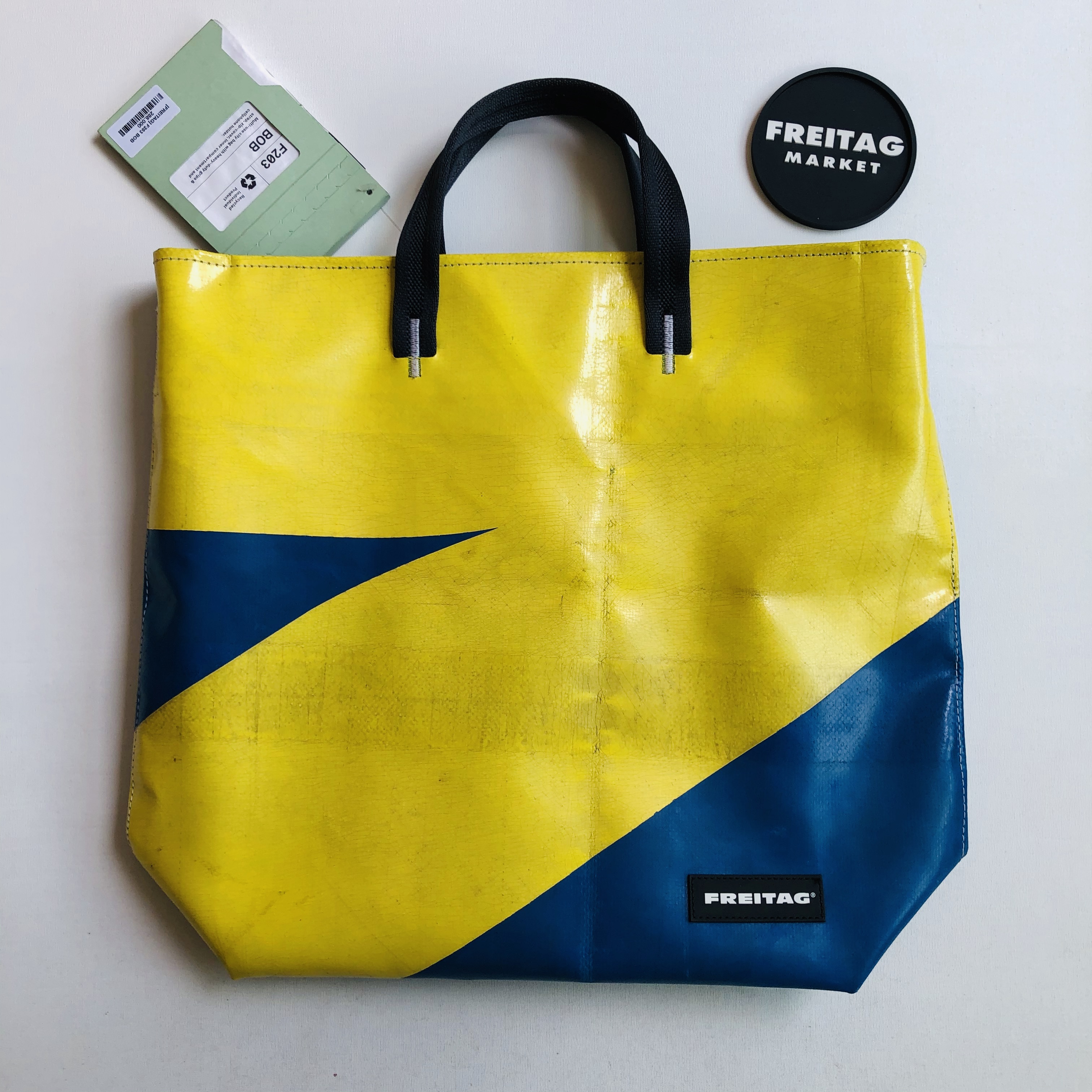 FREITAG BOB  ダークブルー　⭐︎匿名配送 FREITAG BOB ダークブルー ⭐︎匿名配送（2025年最新bob freitag
